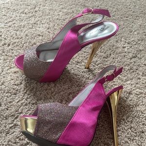 Magenta & Gold Pumps